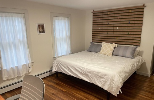 Norfolk Casa | Berkshire Retreat Near Hiking, Outdoors, and Walkable to Town