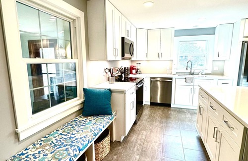 Housatonic Casa | Berkshire Summer Retreat - 3 bed/2 bath