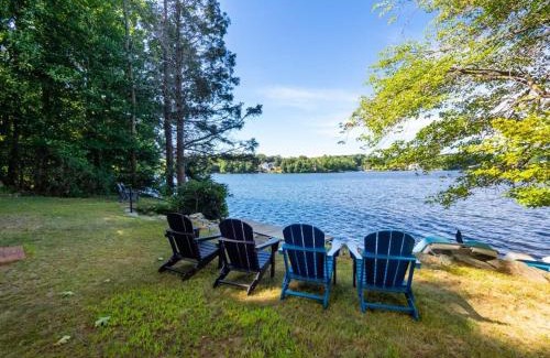 Leicester Casa | Berkshire Vacation Rentals: Leicester Lake Front Home Come Relax