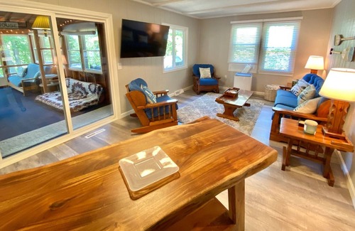 Hinsdale Cabaña | Berkshires - Charming Lakefront Cottage