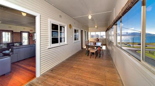 Bermagui Apartamento | Bermagui Bay Beach House Perfect for large groups
