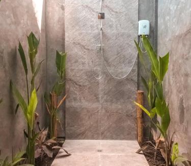 San Juan Complejo | Bermuda Triangle Bungalows