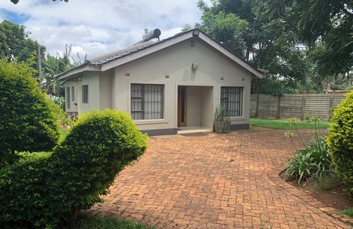Harare Cabaña | Berony Guesthouse, A Home Away From Home