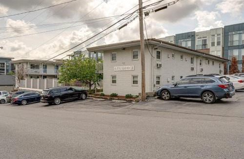 Melrose Apartamento | Berry Hill Urban Oasis - by 12 South & Vanderbilt