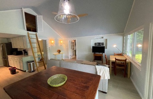 Winona Casa | Berta's Lake Front Cottage on Winona Lake!