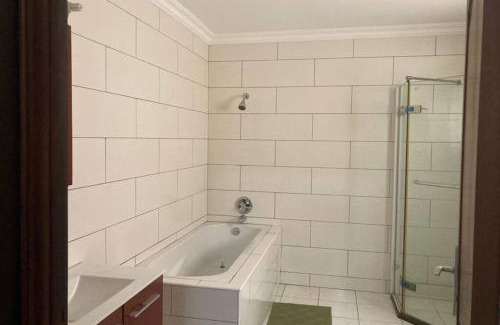 Dzorwulu Apartamento | Bertha's Court D-Plus Two bedroom Apartment