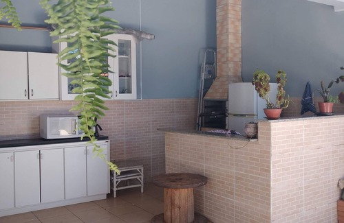 Centro Casa | Bertioga on the Beach, Bedroom with Bathroom. Edicule. parking. Wifi