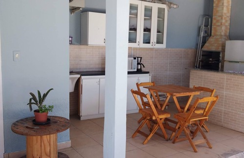 Centro Casa | Bertioga on the Beach, Bedroom with Bathroom. Edicule. parking. Wifi