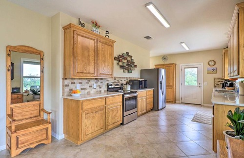 Oatmeal Casa | Bertram Ranch Property with Patio and Gas Grill!