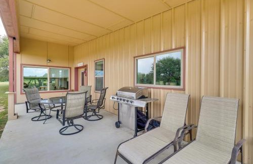 Oatmeal Casa | Bertram Ranch Property with Patio and Gas Grill!