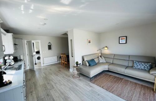 Liscannor Casa | Beside the sea & minutes from Cliffs-Clahane Shore Lodge
