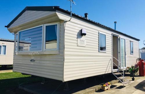 Pakefield Otro | Beside the Seaside, Pakefield Holiday Park, Arbor Lane, Pakefield, Lowestoft NR33 7BE