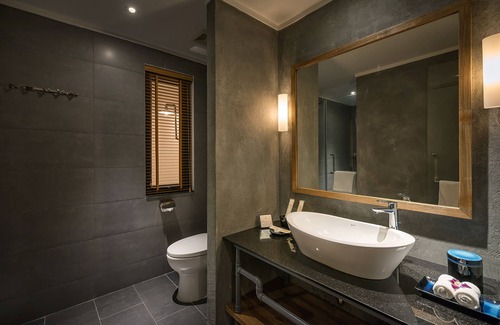 Old Quarter Hotel | Bespoke Trendy Hotel Hanoi