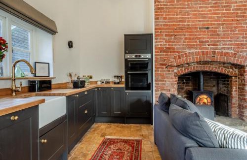 Aldborough Casa | Bessingham Mews