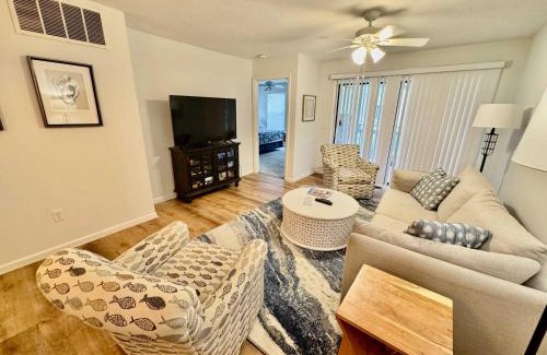 Hilton Head Villa | Best at the Beach 2 bed 2 ba Pet Friendly Retreat