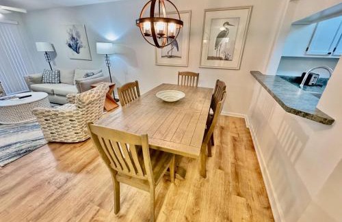 Hilton Head Villa | Best at the Beach 2 bed 2 ba Pet Friendly Retreat