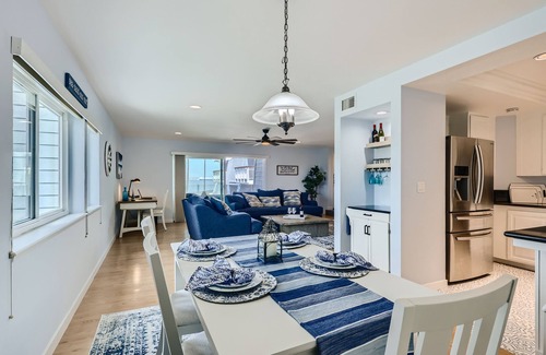 Coronado Cays Casa | Beach and bay views in a beautiful and cozy townhome in Coronado