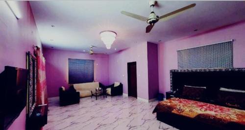Karachi Hotel | Best Couple Coprtive Guest House