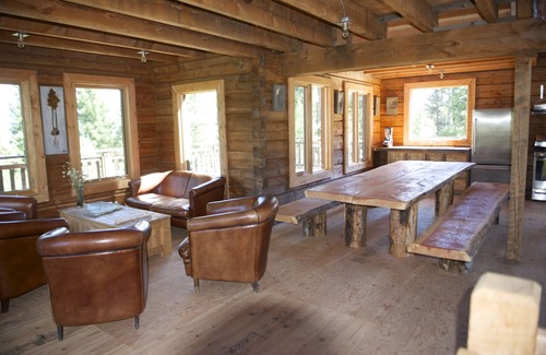 East Kootenay Cabina | La mejor cabaña acogedora en las montañas, rodeada de naturaleza y desierto