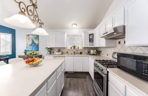 Farmington Casa | Best Fam. Friendly Home w/patio 2 large yards: Lagoon/Legacy Event Center/Skiing