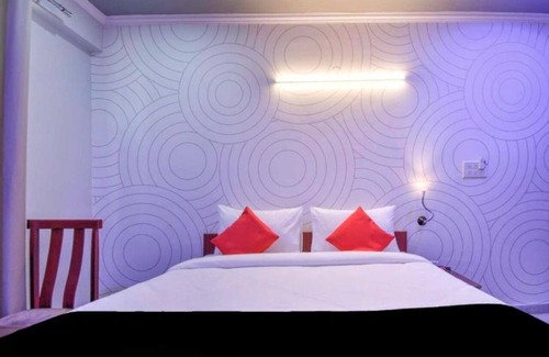 Sanganer Hotel | Best hotel in Jaipur location. Hotel 7 Nights & Restaurant. Couple friendly.