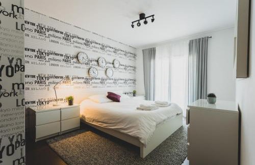 Ferrel Apartamento | Best Houses 03 - Deluxe Two Bedrooms and Pool - Design Apartment