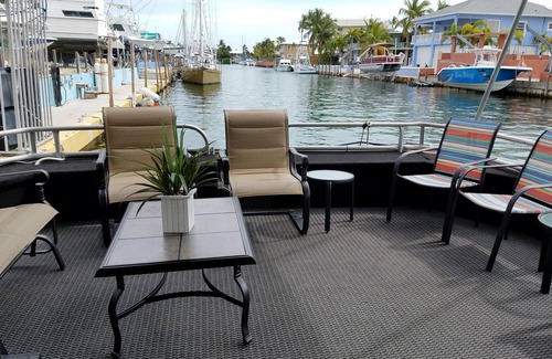 Key Largo Alquiler De Eote | ¡El secreto mejor guardado! House Boat 70 'lo tiene todo!
