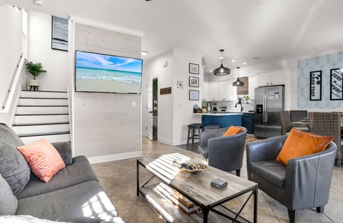Villages of Crystal Beach Casa | Best Lagoon Pool View in Destin Walk to the Beach Spacious Stay
