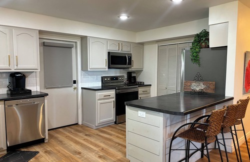 Fairfield Bay Casa | Fairfield Bay Cliffside Condo: cerca de Marina, a pasos de Cool Pool & Tennis