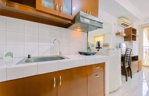 Depok Apartamento | Best Location And Good Studio Margonda Residence 2 Apartment