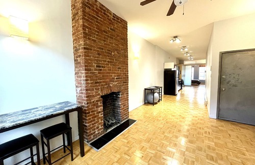 Bushwick Apartamento | BEST Location: Brooklyn hip meets modern zen