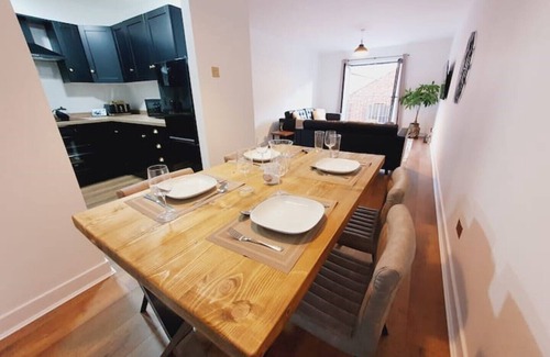 Belfast Central District Apartamento | Best Location in Belfast! Free Parking-Luxury Accommodation