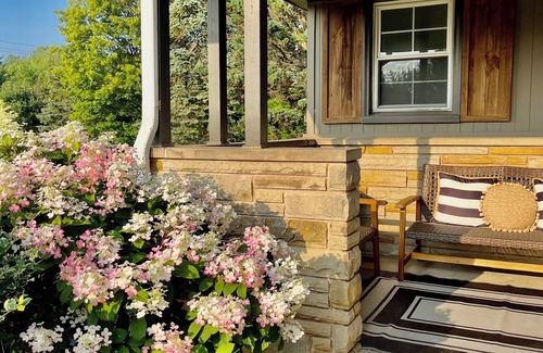 Madison Casa | Best location in Ohio's wine country! Minutes to all wineries, Spire, & GOTL!