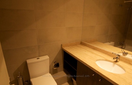 Puerto Varas Apartamento | La mejor ubicación en Puerto Varas! Precioso apartamento con 2 baños para hasta 4 personas.