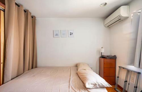 Queens Casa | BEST LOCATION IN QUEENS, Everything is near by, PRIVATE ROOM