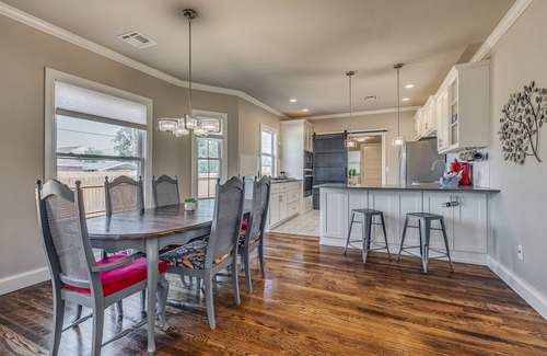 Central Oklahoma City Casa | Best location in heart of OKC! Willow Tree Retreat