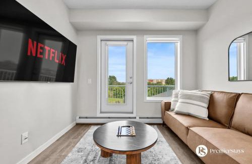 Inglewood Casa | Best Location Inglewood with 2 Bedrooms and Heated Underground Parking