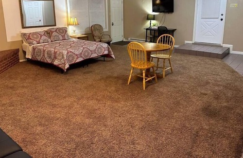 Nauvoo Apartamento | BEST Nauvoo Studio Apartment