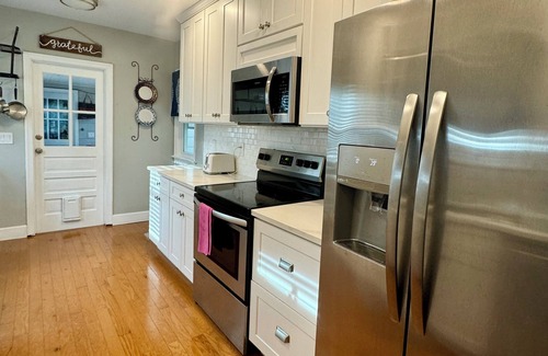 Crescent Heights Casa | Best of everything in St. Petersburg, FL - not affected by the hurricanes!
