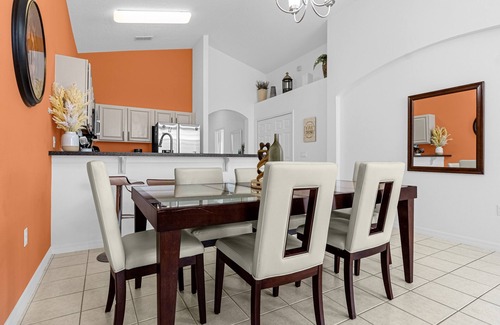 Highgate Park Casa | Best of Orlando Relaxing Quiet Pool Vacation Home