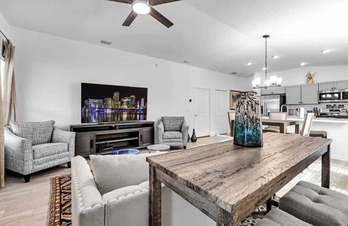 Okahumpka Casa | Best of The Villages! 2BR/2BA Home with Cart & Amenity Access