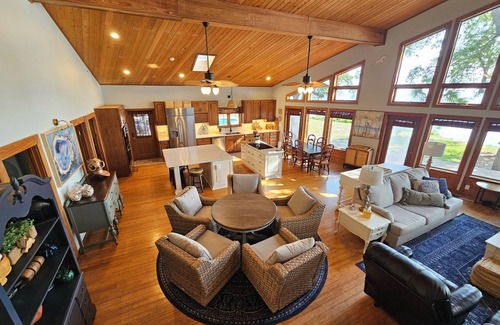 Magnolia Bluffs Casa | Best on Bay! More than a Beach House- IT IS YOUR DESTINATION. Take A Look Inside