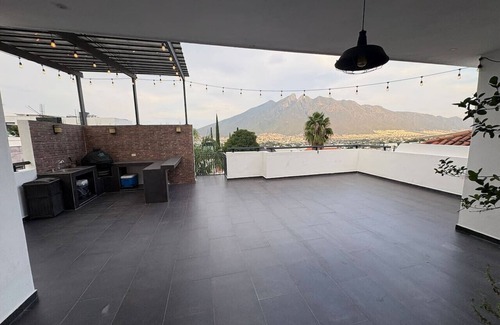 Monterrey Municipality Casa | Best place in MTY/San Pedro~Rooftop~Pool~Mtn Views