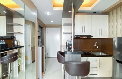 Rawasari Apartamento | Best Price And Relaxing 1Br At Green Pramuka City Apartment
