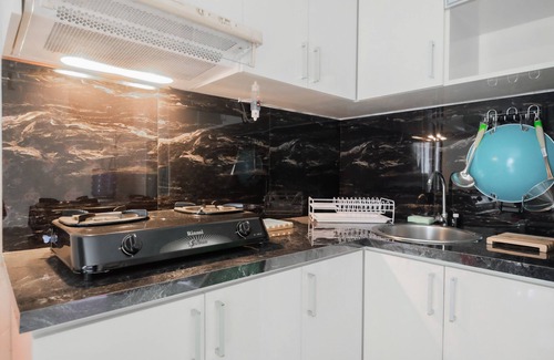 Senayan Apartamento | Best Price Studio Apartment at Tamansari Semanggi