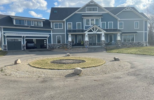 Westfield Casa | Best rental in the Midwest! House & Wizarding World Castle - 15 Acres of Fun!