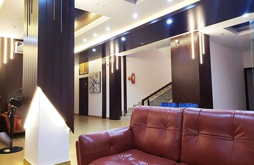 Latachapli Hotel | Best Southern Hotel