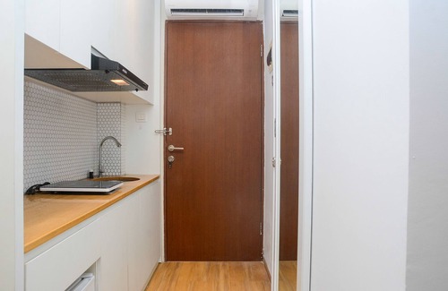 Kayu Putih Apartamento | Best Studio Room with Wall Bed Tifolia Apartment