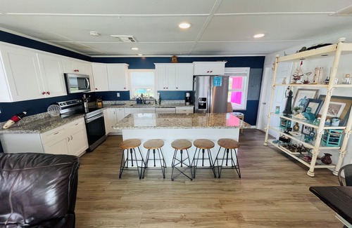 Cedar Lane Casa | Best Texas Fishing, Waterfront with a Swimming Pool and Pet Friendly