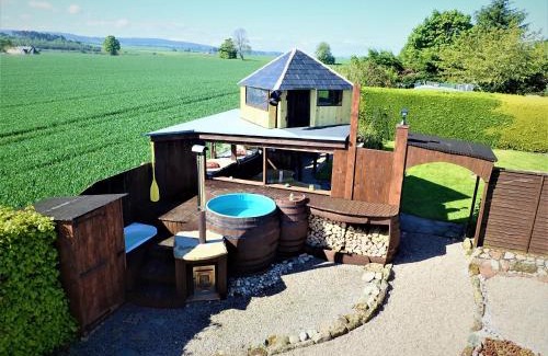 Forres Otro | Best Tipi in Morayshire with Whisky Barrel Hot Tub